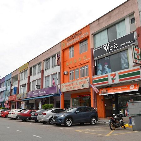Gf Wonderful Hotel Pontian Kecil Bagian luar foto